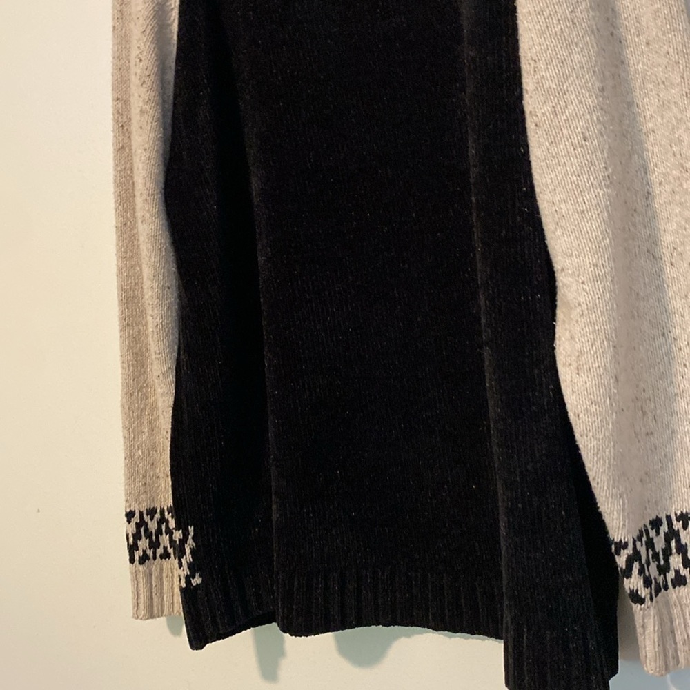 Russ Beige and Black Nordic Knit Sweater - Picture 6 of 11